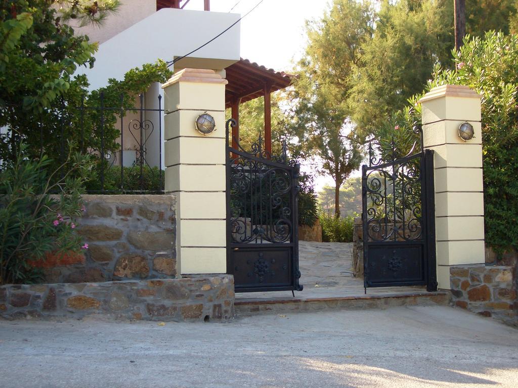 Zorbas Apartments Volissos エクステリア 写真
