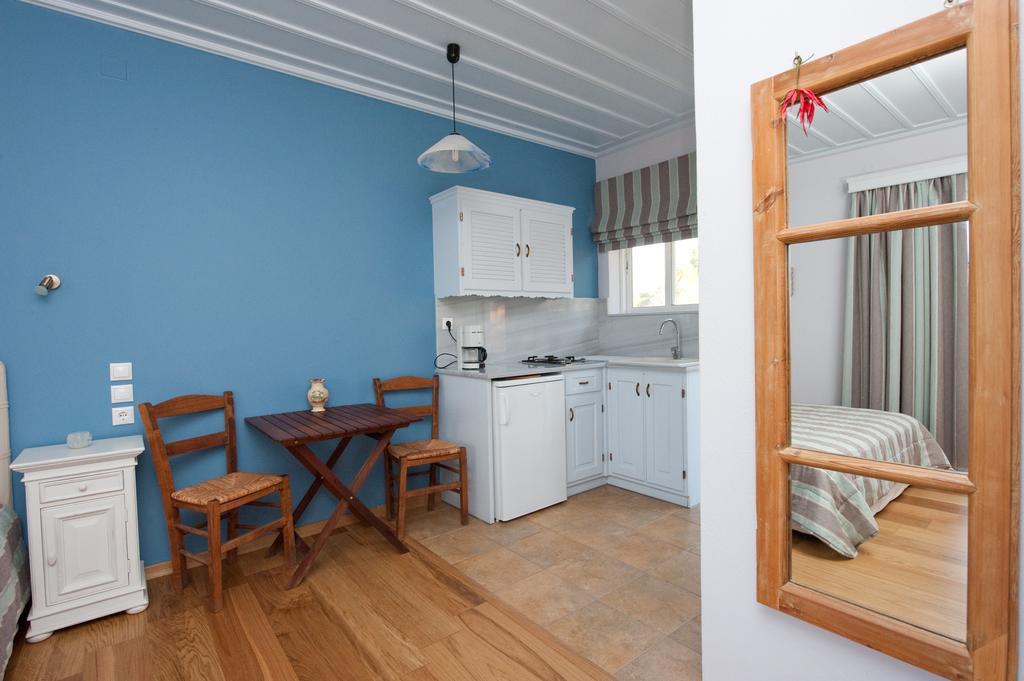 Zorbas Apartments Volissos エクステリア 写真