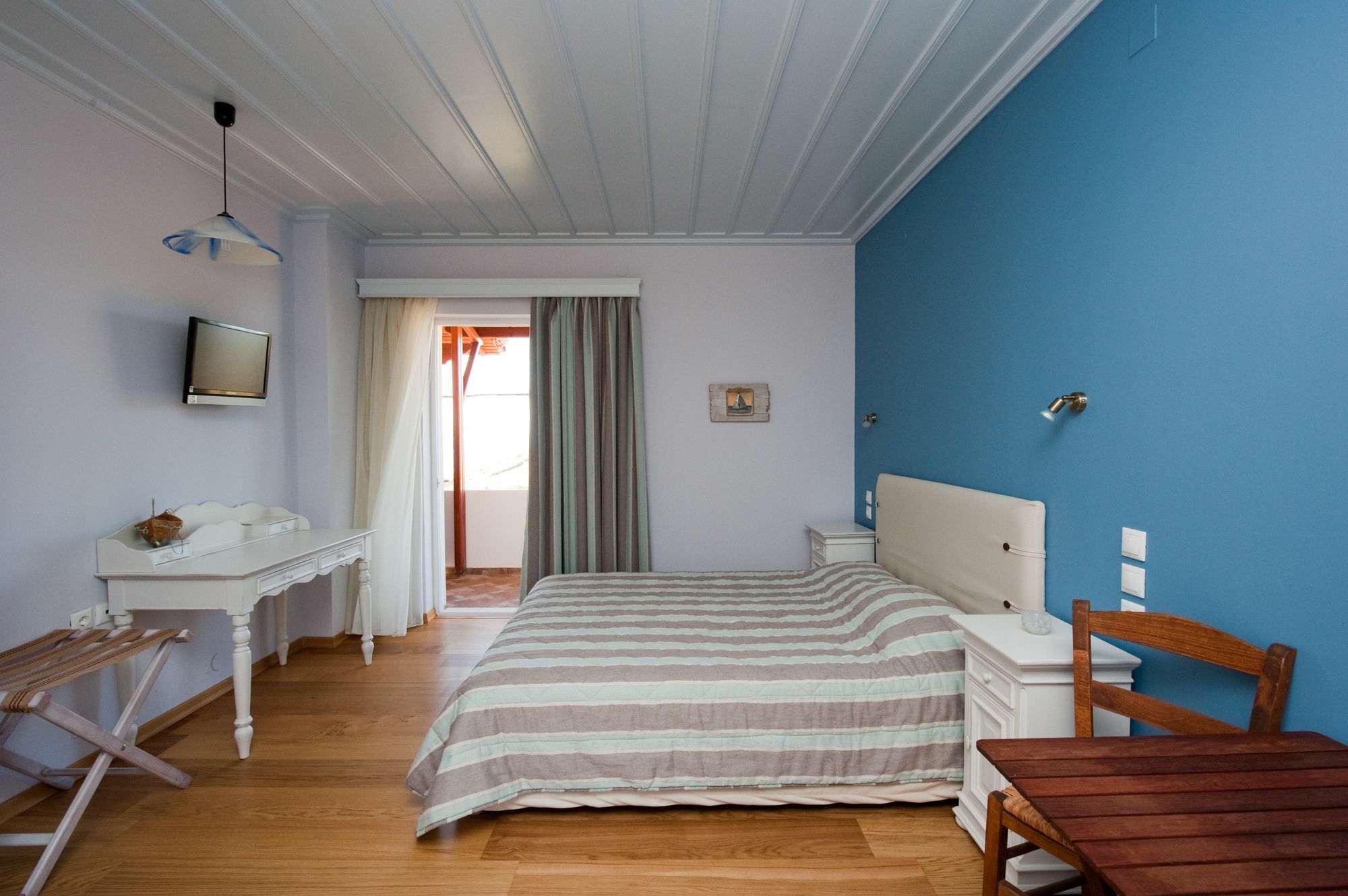 Zorbas Apartments Volissos エクステリア 写真